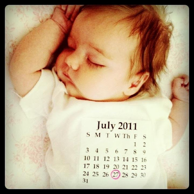 calendar onesie photo birth announcement idea